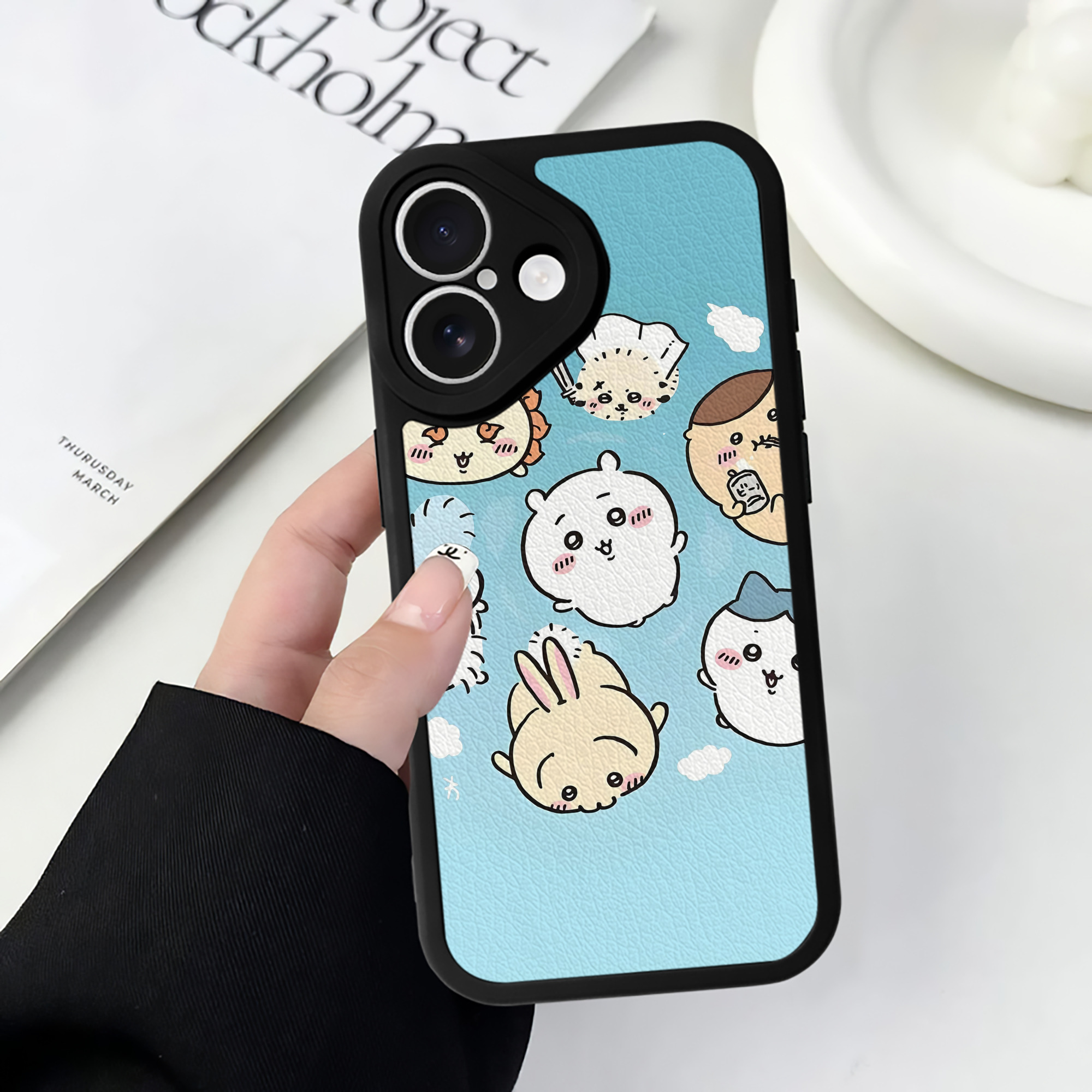 （画像用） ちいかわ Chii-kawa 【iPhone 16シリーズ対応】シリコンスマホケース（レザー調） 材質：シリコン
